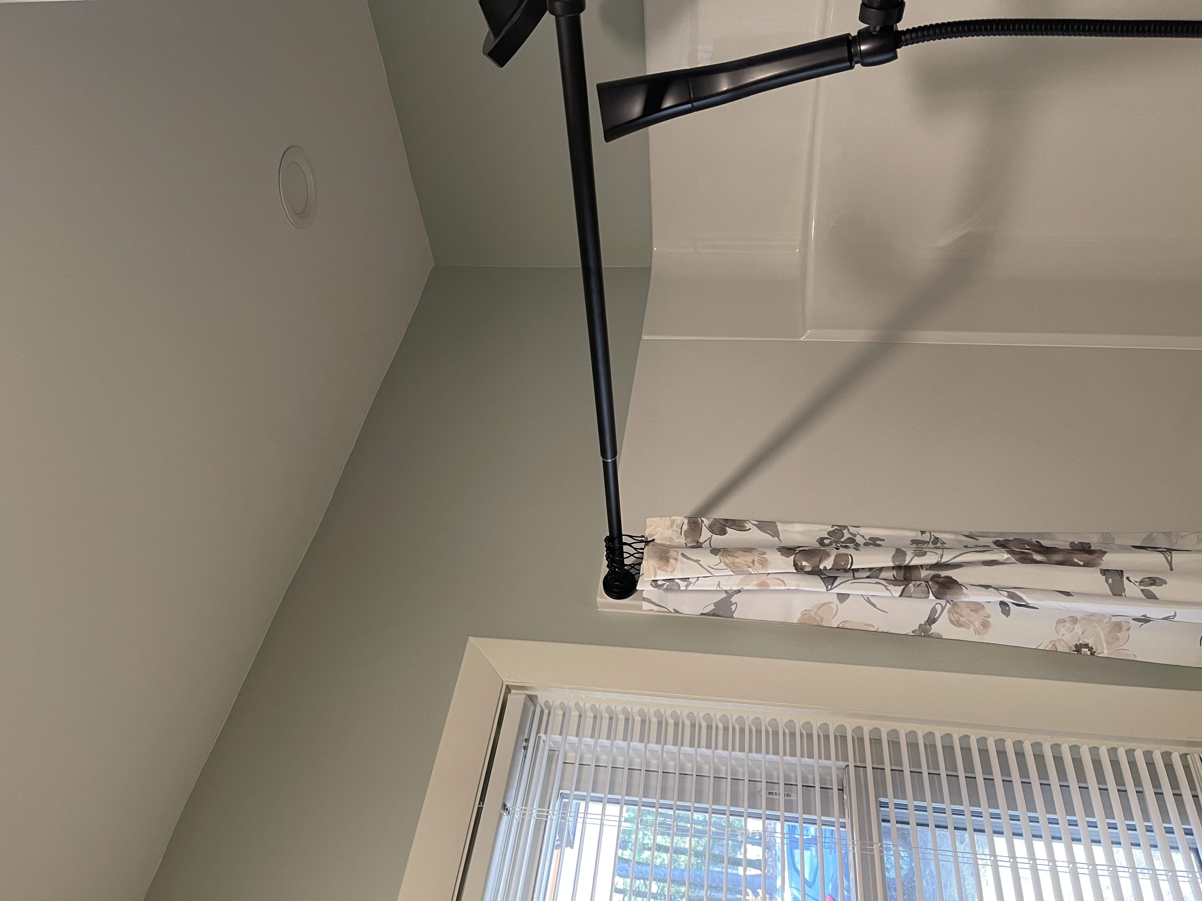 TL Drywall & Painting LLC: Service Image-13